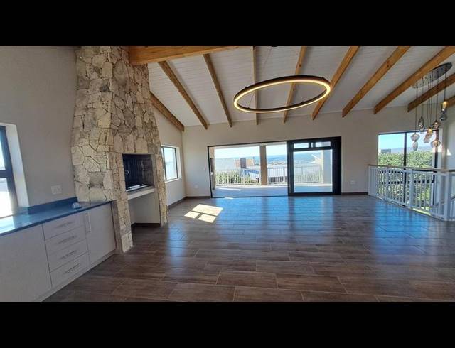 4 BEDROOM HOUSE FOR SALE IN STILBAAI-WES